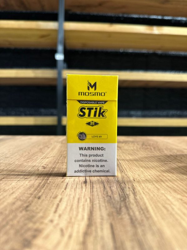MOSMO Stick Love 69 (Qarpız Çiyələk Moruq) 300 Tüstü 5% Nikotin